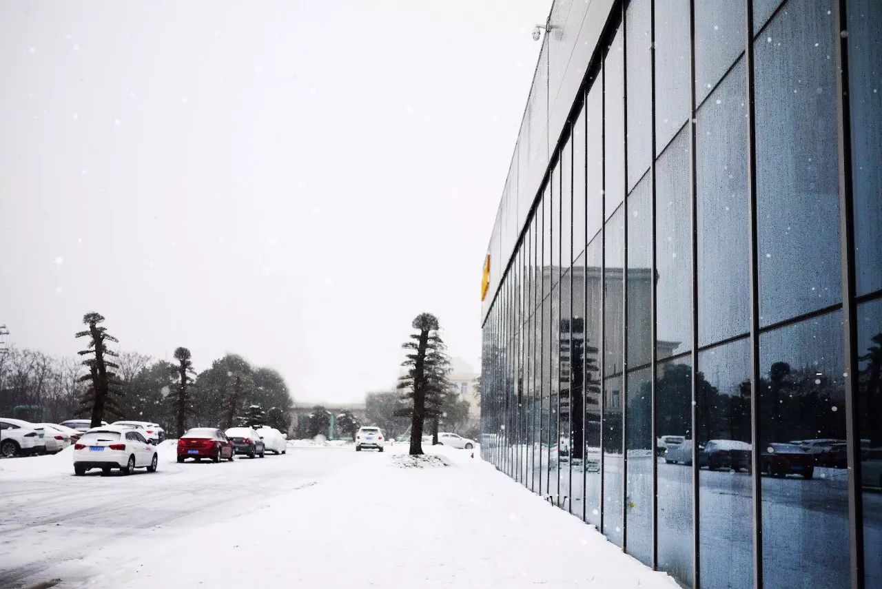 Cmp(冠军)官网 - 西甲希洪竞技主赞助商